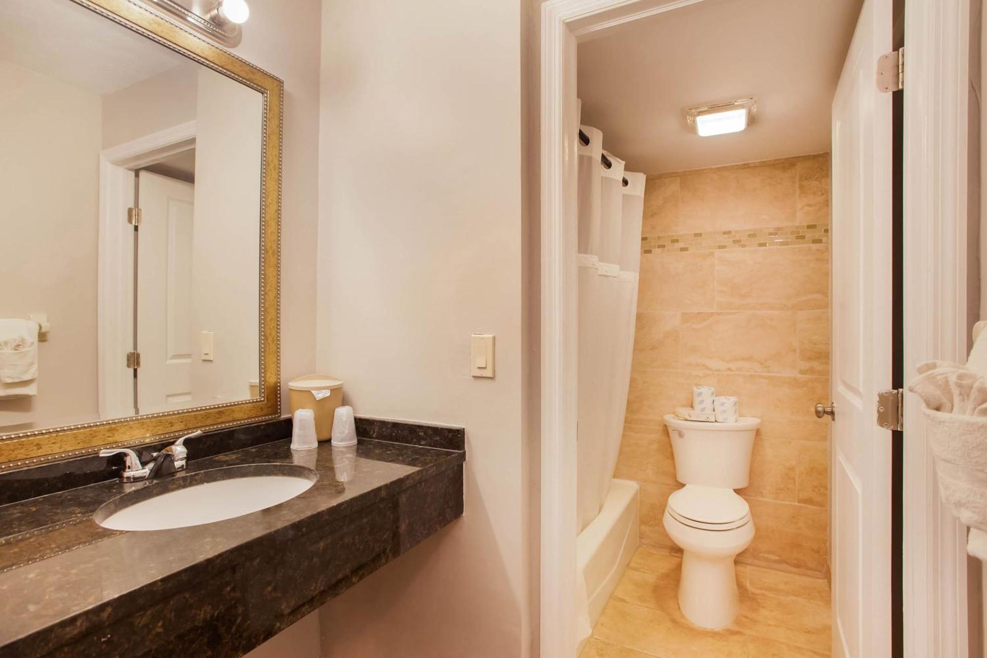 Oyo Waterfront Hotel- Cape Coral Fort Myers, Fl Екстер'єр фото