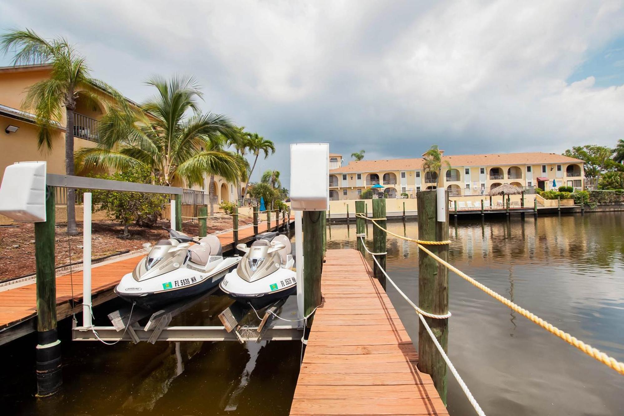 Oyo Waterfront Hotel- Cape Coral Fort Myers, Fl Екстер'єр фото
