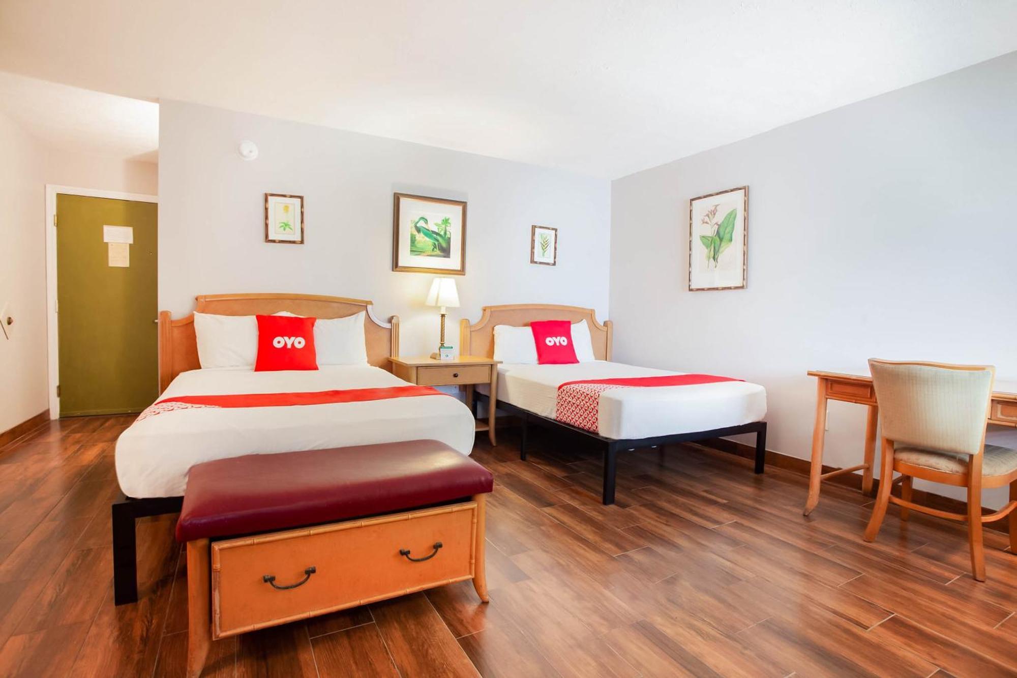 Oyo Waterfront Hotel- Cape Coral Fort Myers, Fl Екстер'єр фото