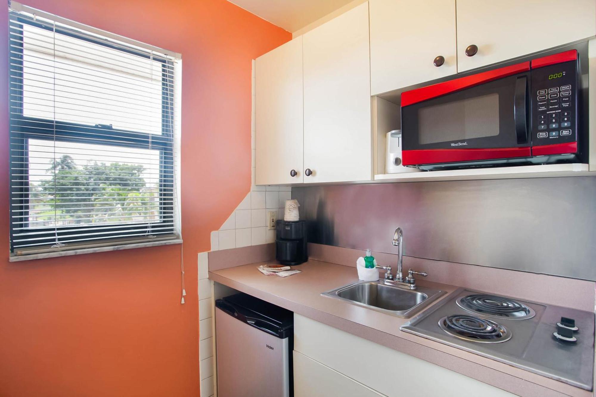 Oyo Waterfront Hotel- Cape Coral Fort Myers, Fl Екстер'єр фото