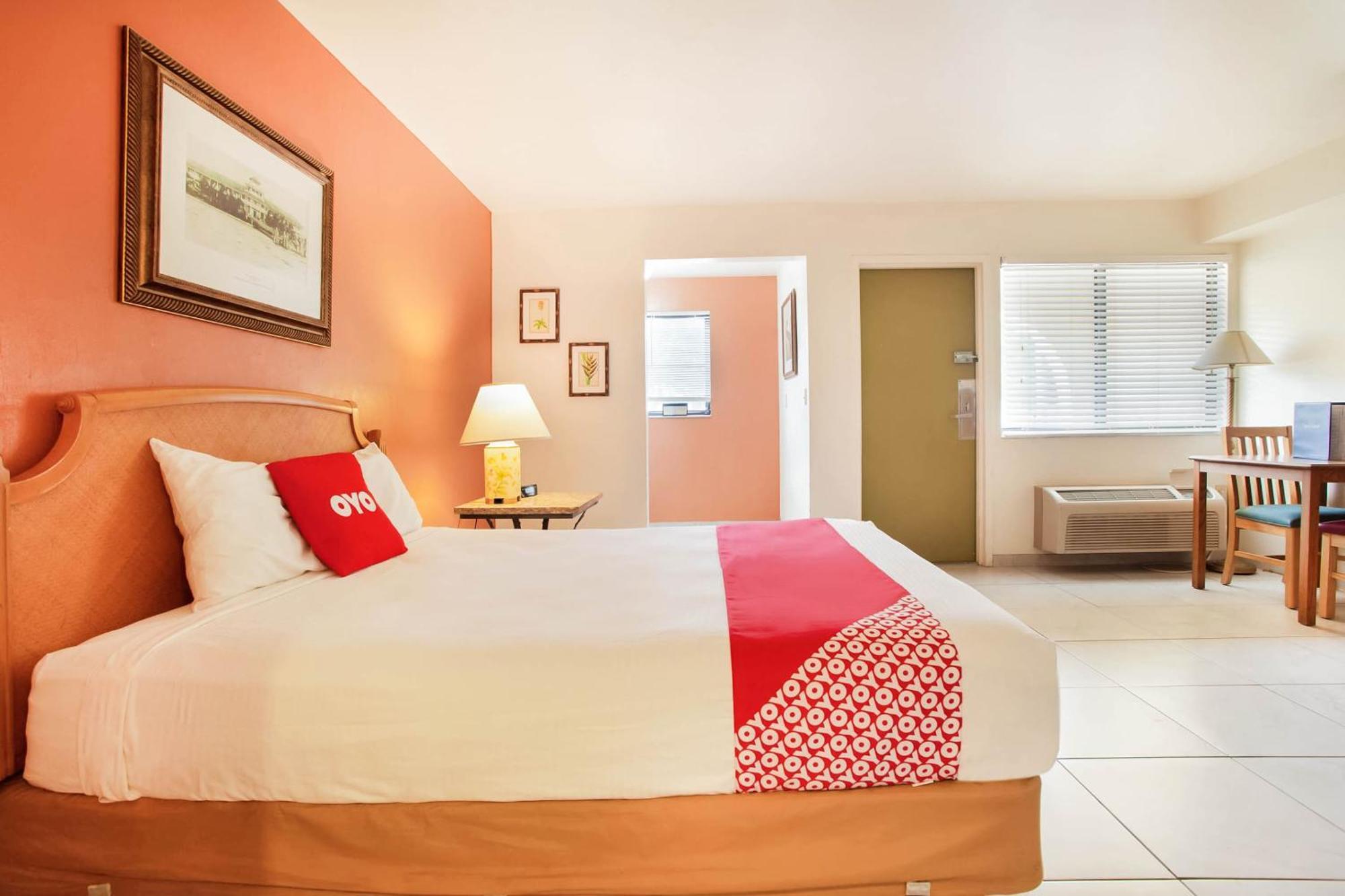 Oyo Waterfront Hotel- Cape Coral Fort Myers, Fl Екстер'єр фото