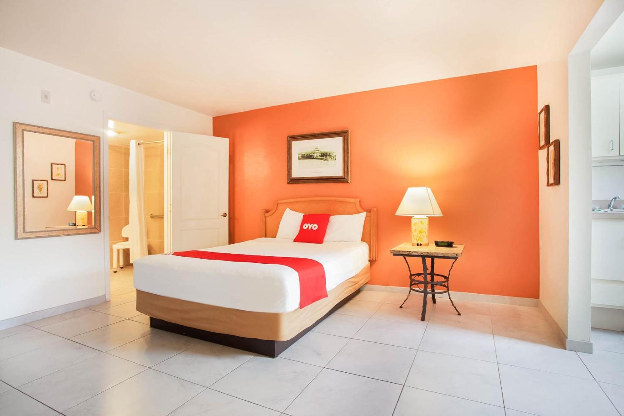 Oyo Waterfront Hotel- Cape Coral Fort Myers, Fl Екстер'єр фото