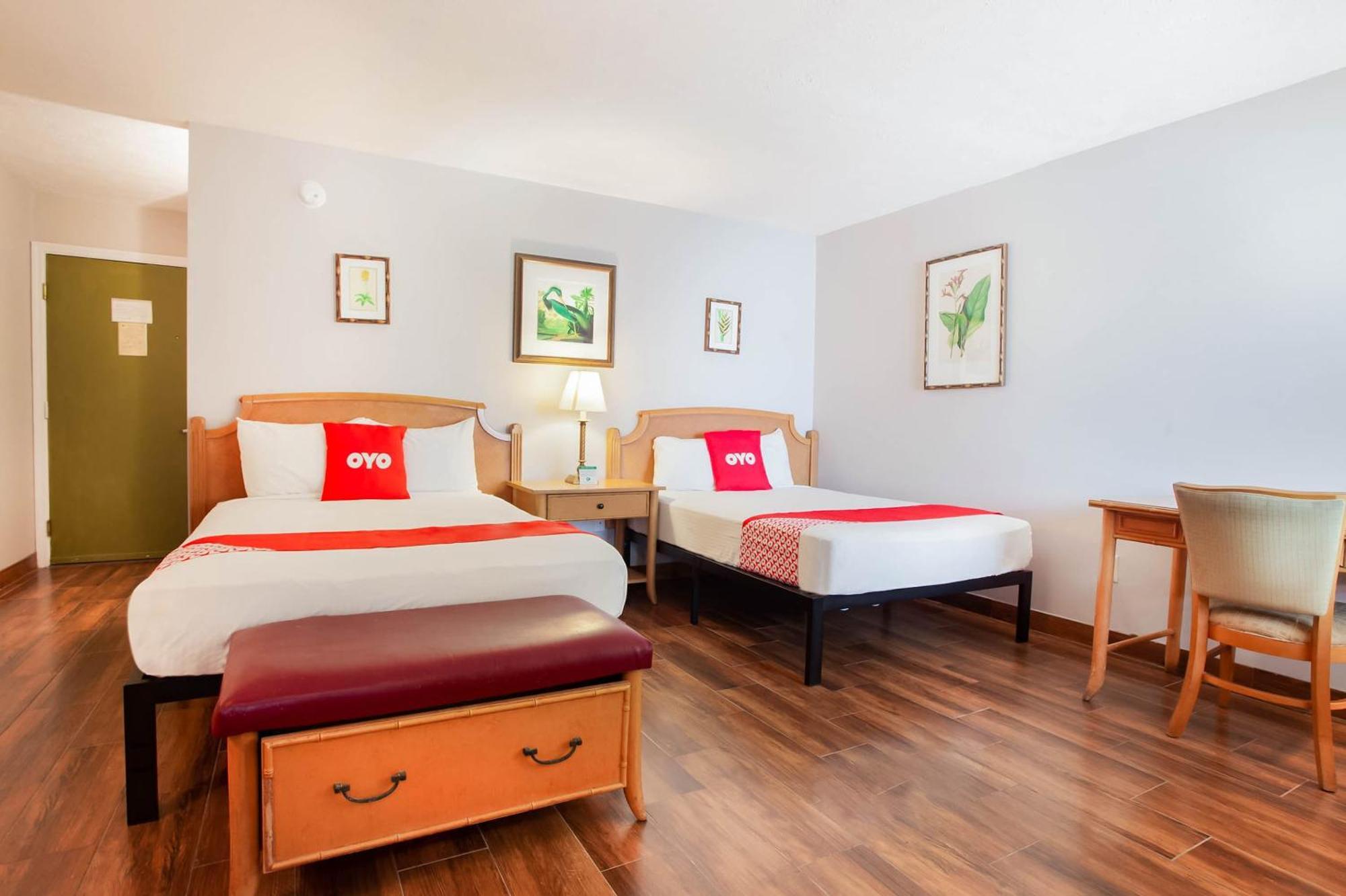 Oyo Waterfront Hotel- Cape Coral Fort Myers, Fl Екстер'єр фото