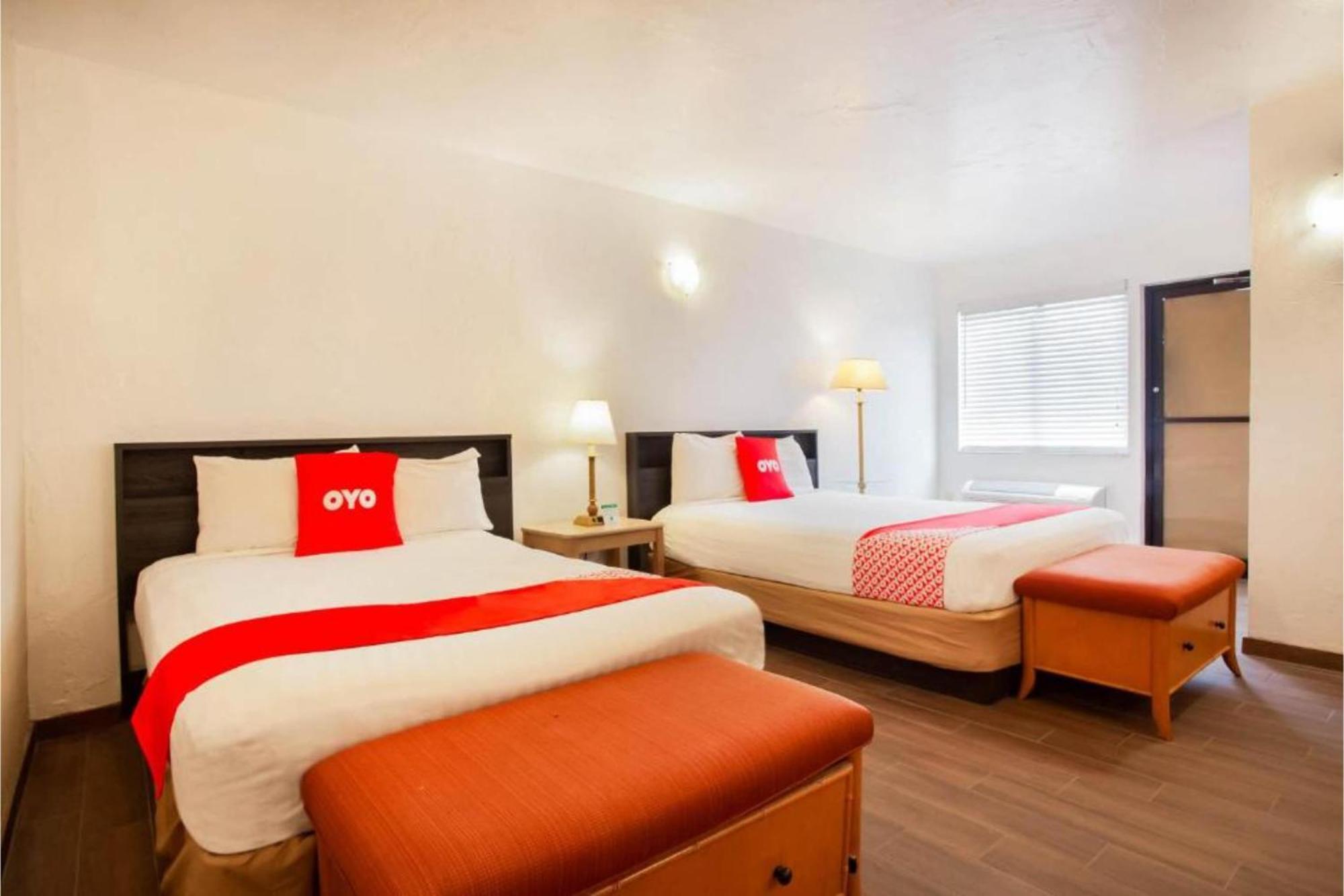 Oyo Waterfront Hotel- Cape Coral Fort Myers, Fl Екстер'єр фото