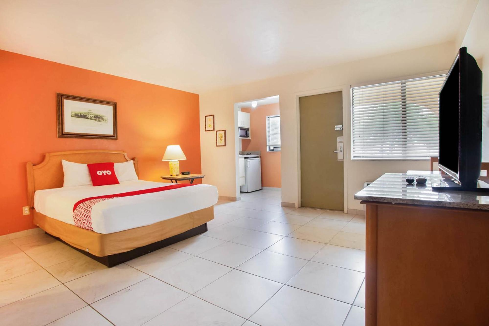 Oyo Waterfront Hotel- Cape Coral Fort Myers, Fl Екстер'єр фото