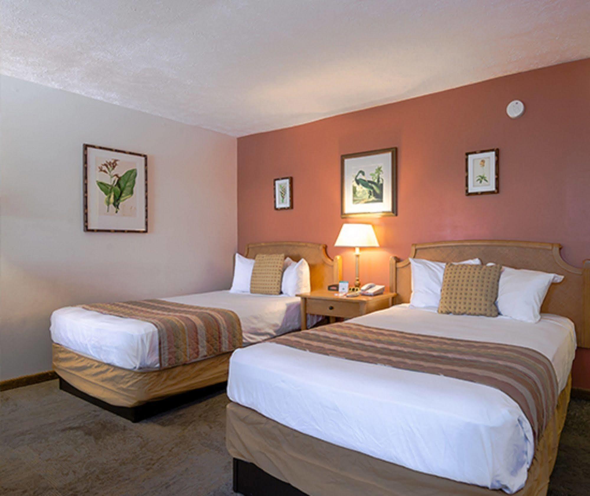Oyo Waterfront Hotel- Cape Coral Fort Myers, Fl Екстер'єр фото