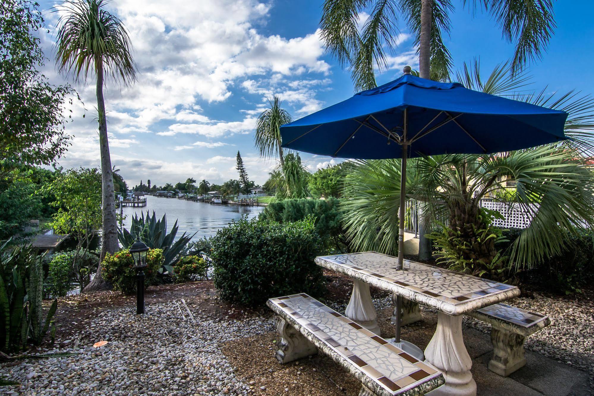 Oyo Waterfront Hotel- Cape Coral Fort Myers, Fl Екстер'єр фото
